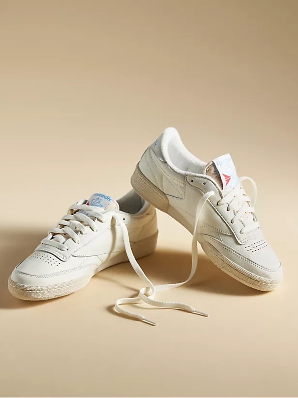 NWT REEBOK VINTAGE SNEAKERS